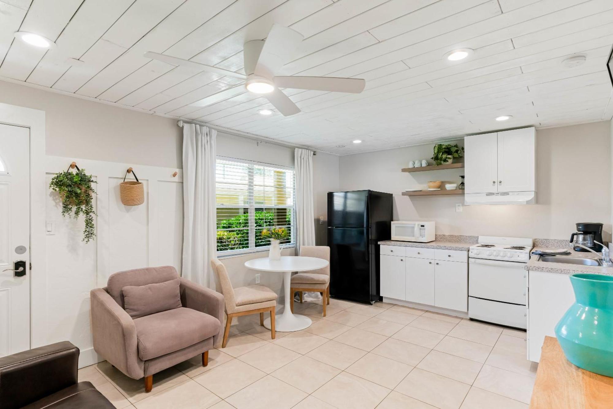 סיינט פיט ביץ' Beachside Retreat W Heated Pool מראה חיצוני תמונה