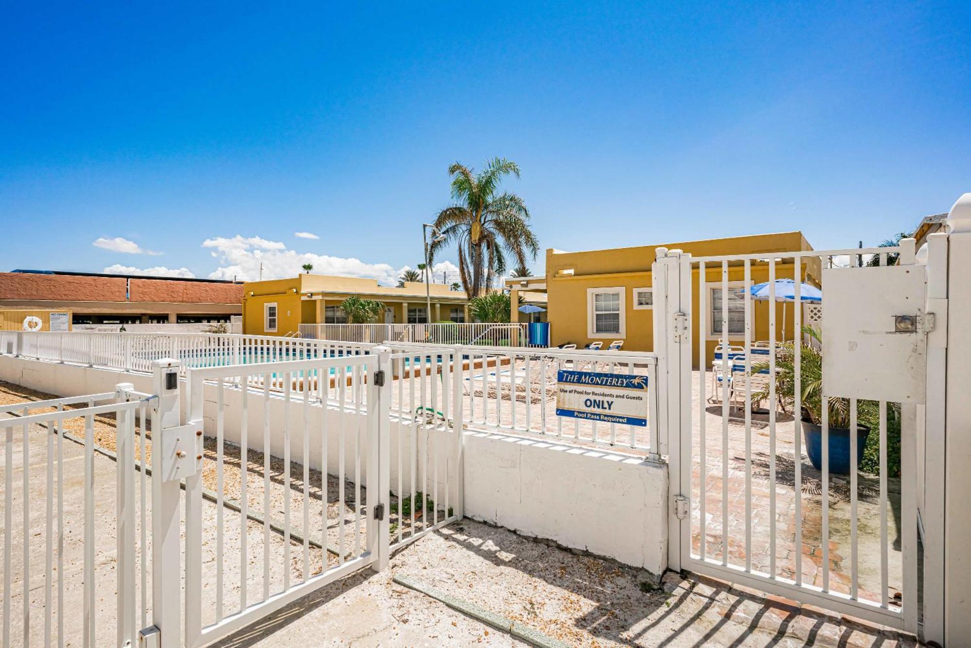 סיינט פיט ביץ' Beachside Retreat W Heated Pool מראה חיצוני תמונה